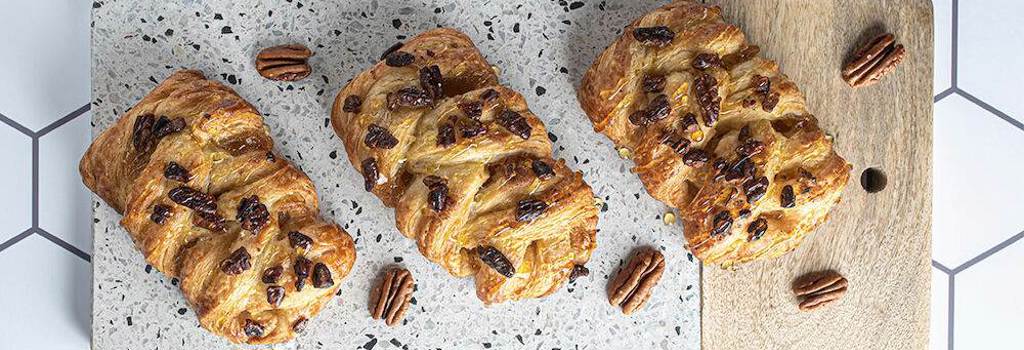1140x400-maple-pecan-plait